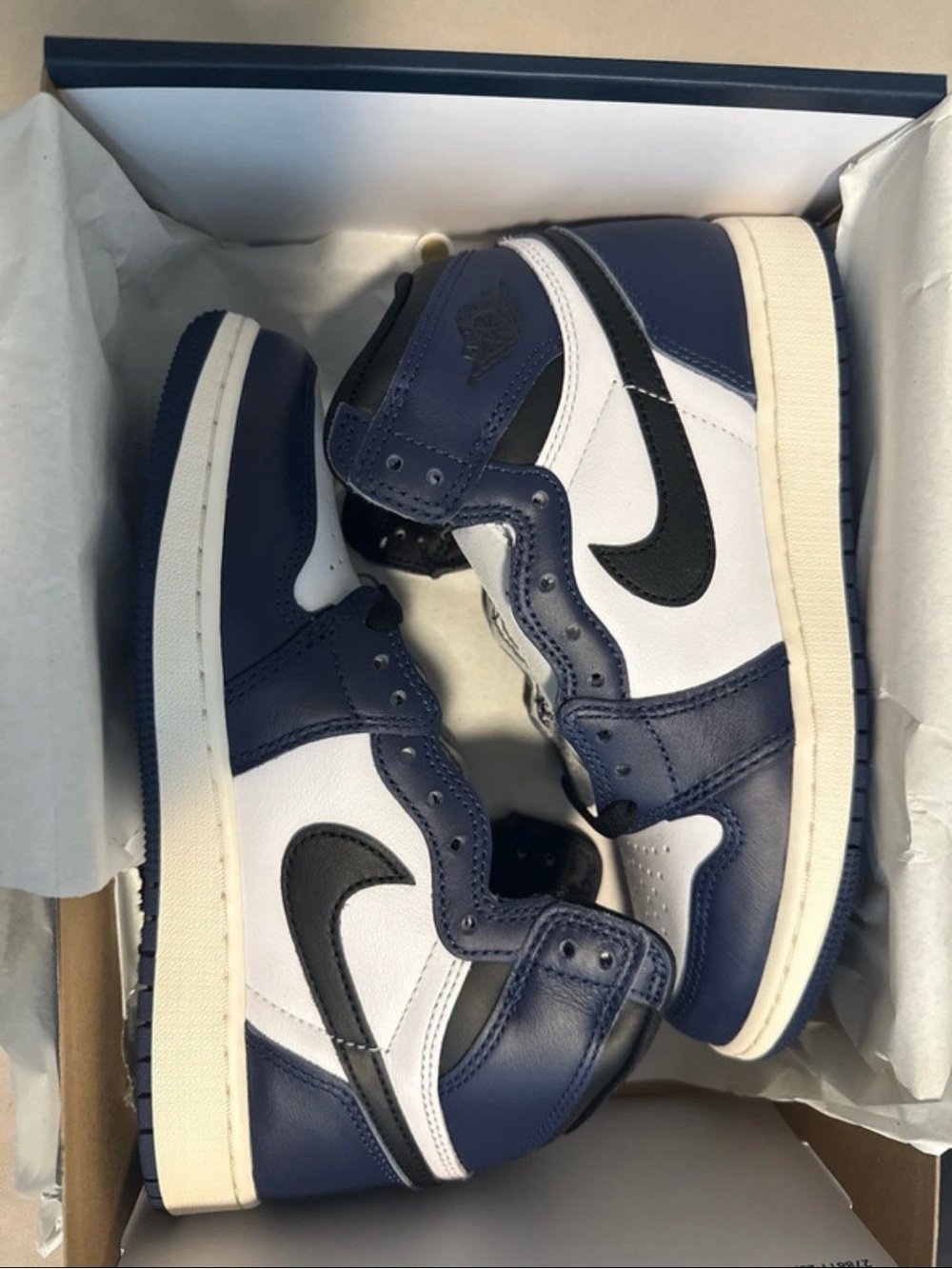 Air Jordan 1 High OG “Midnight Navy”